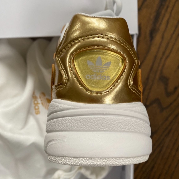 Adidas Falcon Women Gold sneaker - Picture 3 of 9
